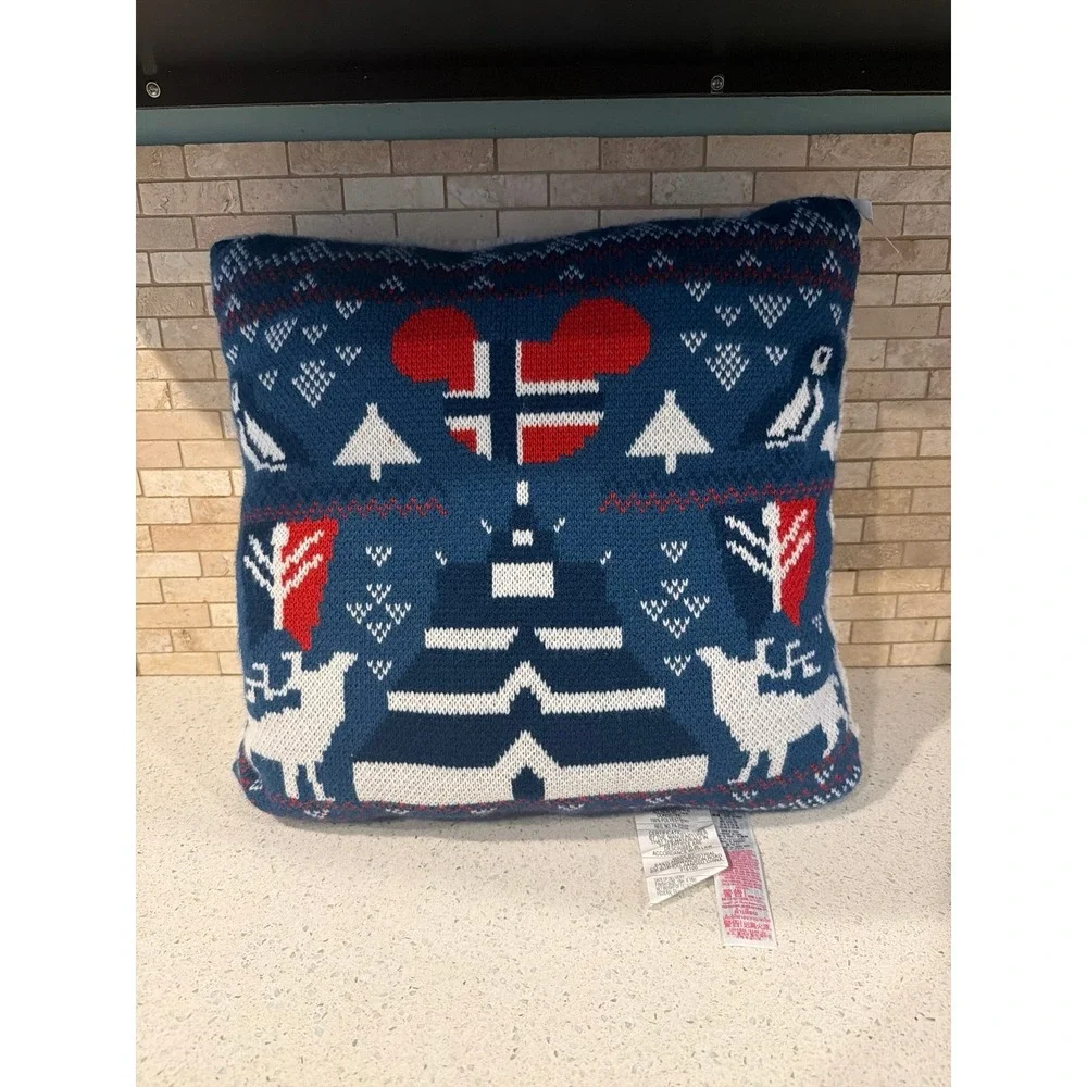 Disney‎ EPCOT Norway Pavilion Throw Pillow Mickey Norwegian Flag Nordic Holiday